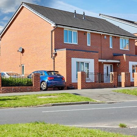 Cosy,Modern And Relaxing 3 Bedroom House With Parking Manchester Exterior photo