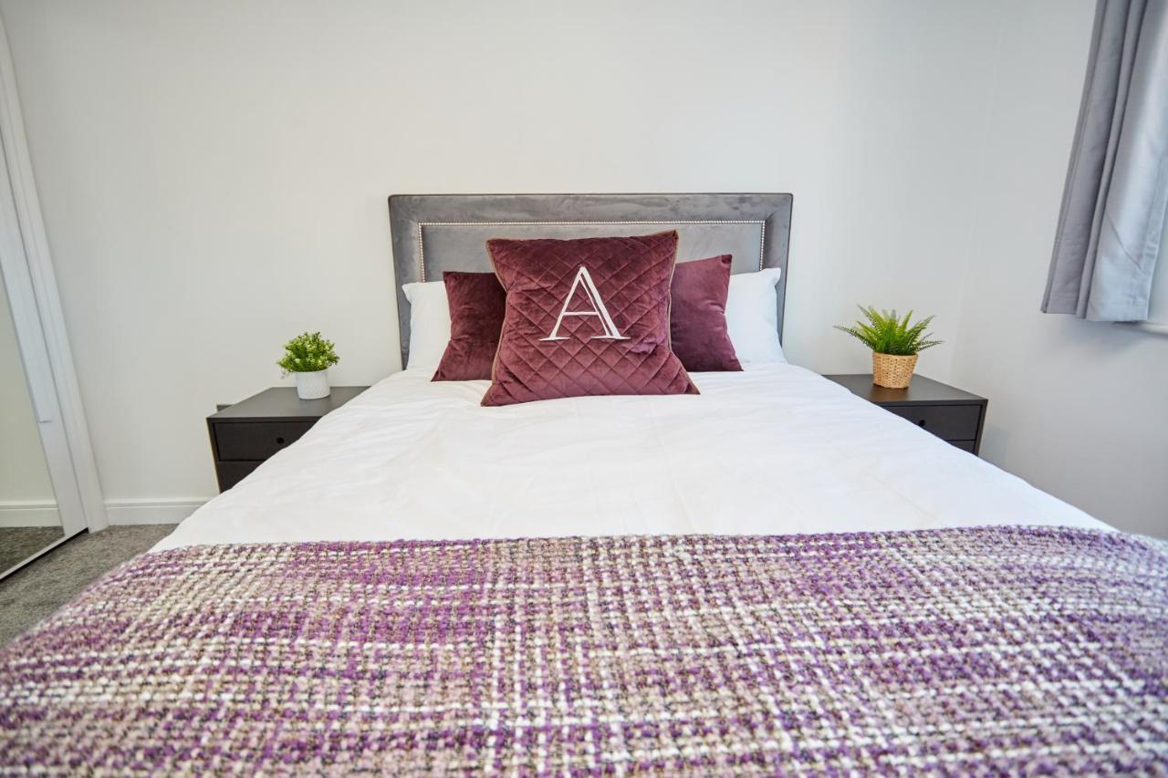 Cosy,Modern And Relaxing 3 Bedroom House With Parking Manchester Exterior photo