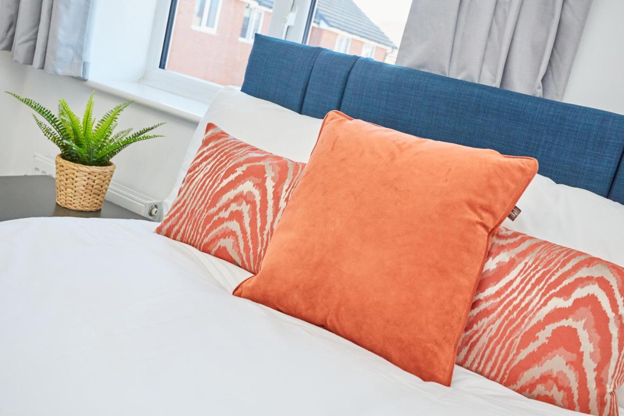 Cosy,Modern And Relaxing 3 Bedroom House With Parking Manchester Exterior photo